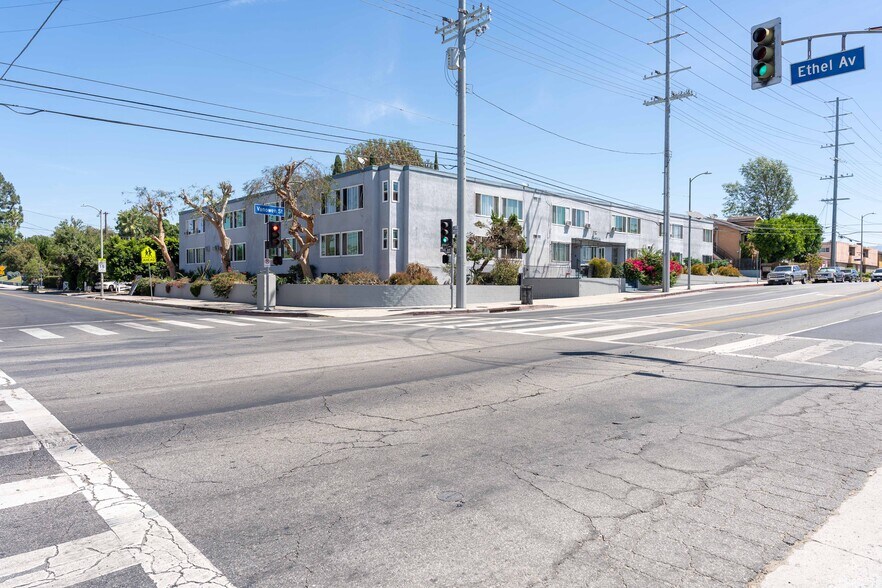 More Photos Of 13061 Vanowen St, North Hollywood Apartments For Sale