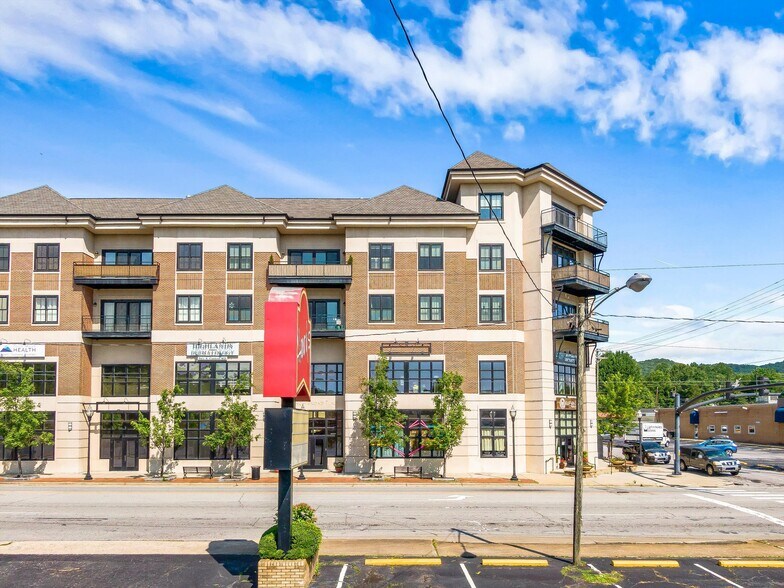 29 W French Broad St, Brevard, NC 28712 Apartments For Sale