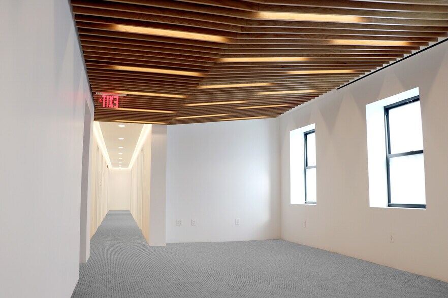 More Photos Of 251 E 33rd St, New York Medical For Lease