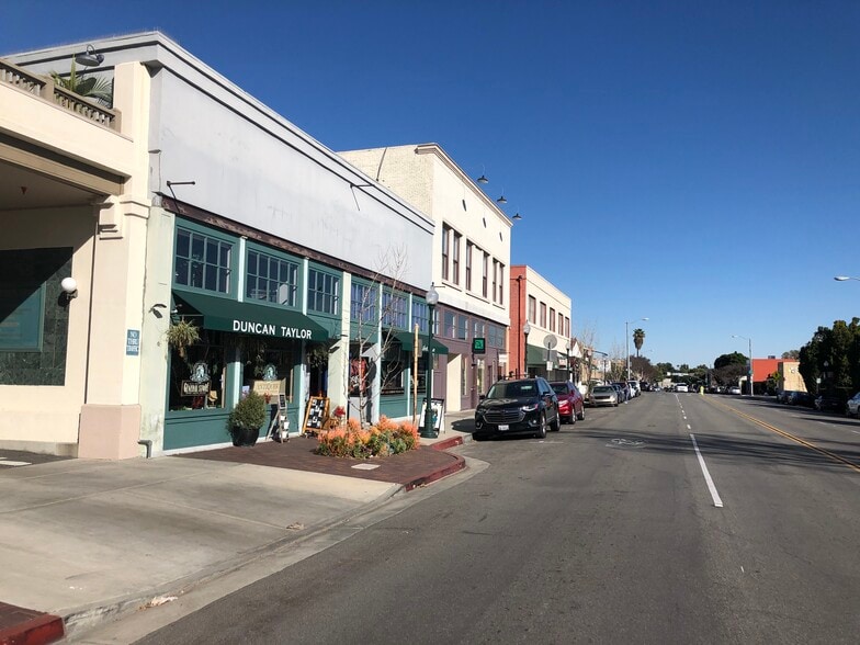 More Photos Of 1020 Mission St, South Pasadena Storefront Retail Office For Lease