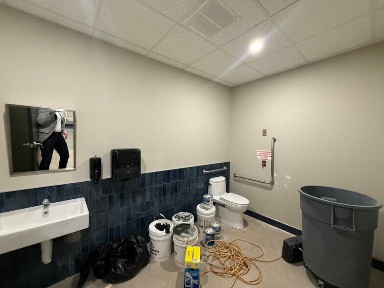 More Photos Of 2130-2136 Kains Rd, London Storefront For Lease