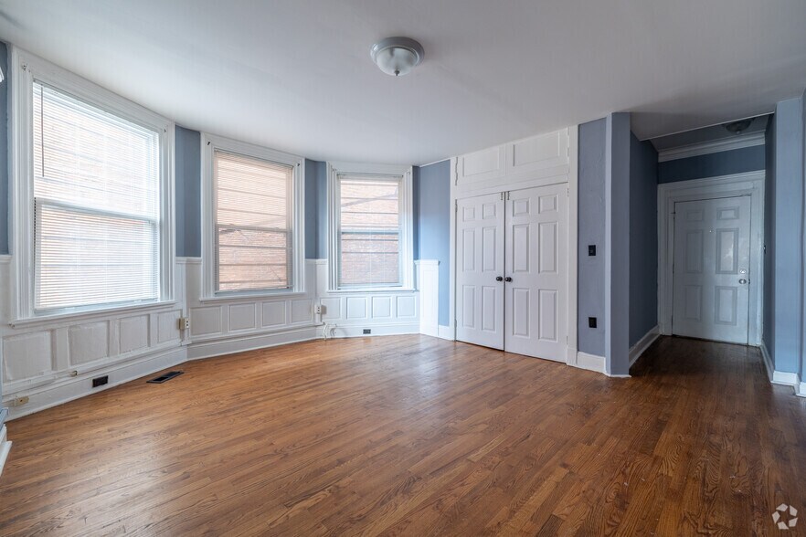More Photos Of 1015 Cathedral St, Baltimore Apartments For Lease