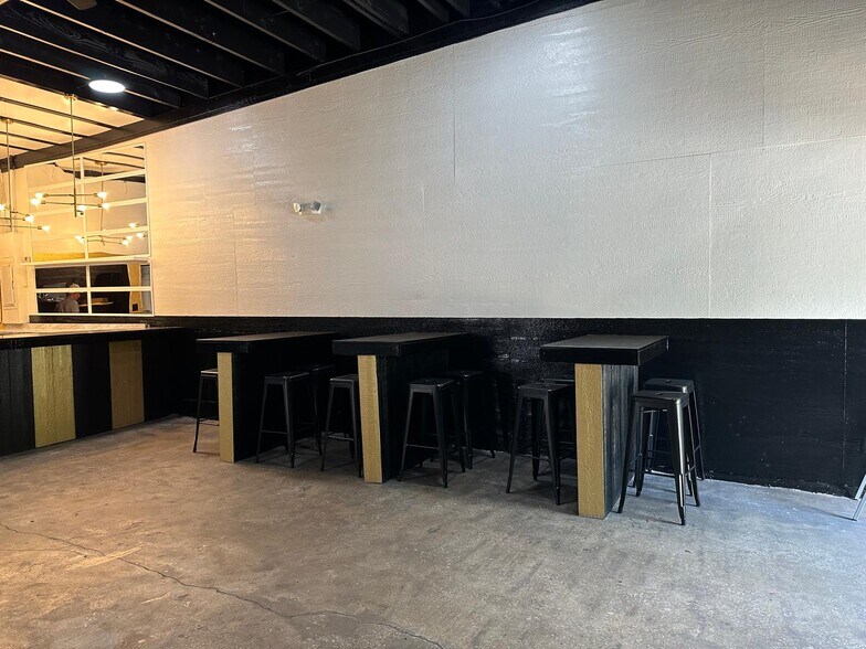 More Photos Of 6401 E 12th St, Kansas City Specialty For Sale