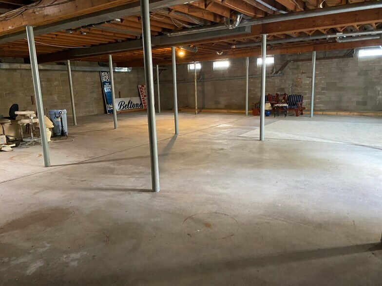 More Photos Of 191 Route 37 W, Toms River Flex For Lease