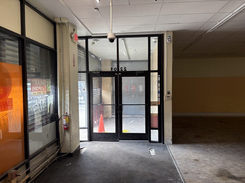 More Photos Of 2201 W Cambria St, Philadelphia Storefront Retail Office For Sale