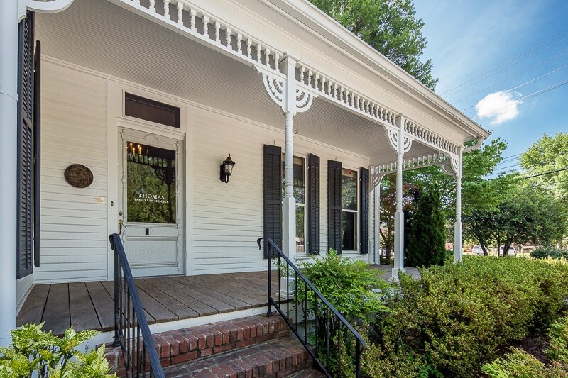 More Photos Of 7642 Poplar Pike, Germantown Office For Sale