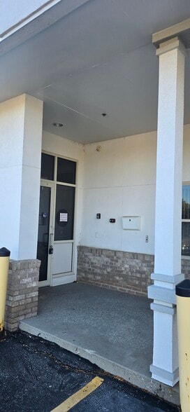 More Photos Of 4240 S Lees Summit Rd, Independence Office For Lease