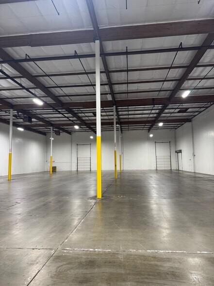 More Photos Of 860 Bergin Way, Sparks Industrial For Lease