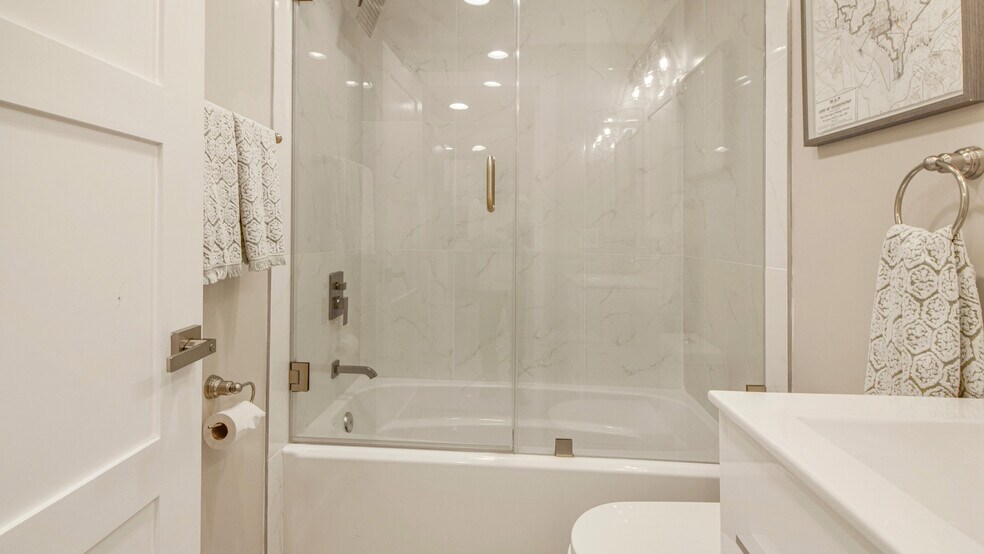 More Photos Of 1414-1416 Pennsylvania Ave SE, Washington Apartments For Sale