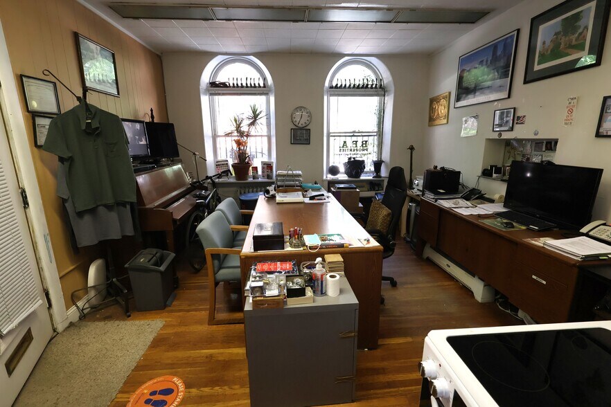 More Photos Of 1606-1608 Locust St, Philadelphia Apartments For Sale