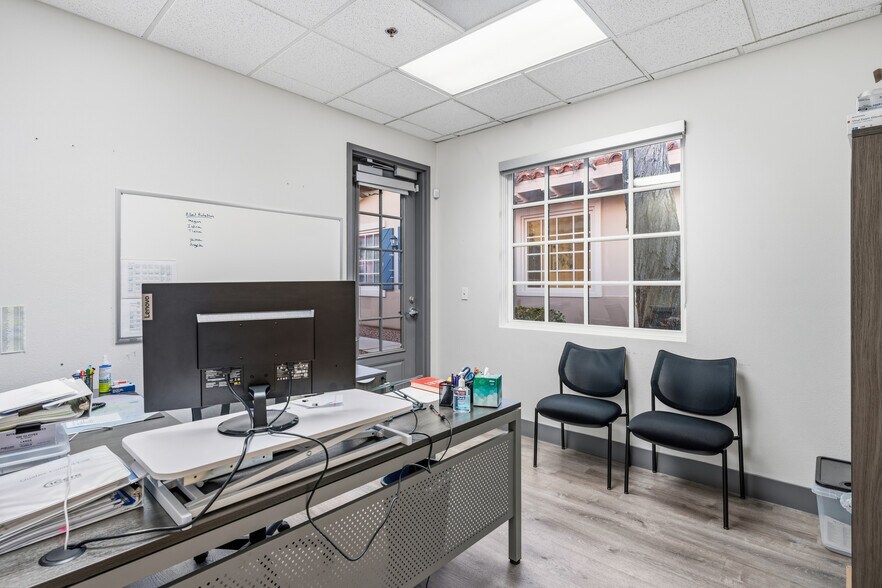 More Photos Of 3087 E Warm Springs Rd, Las Vegas Office For Sale