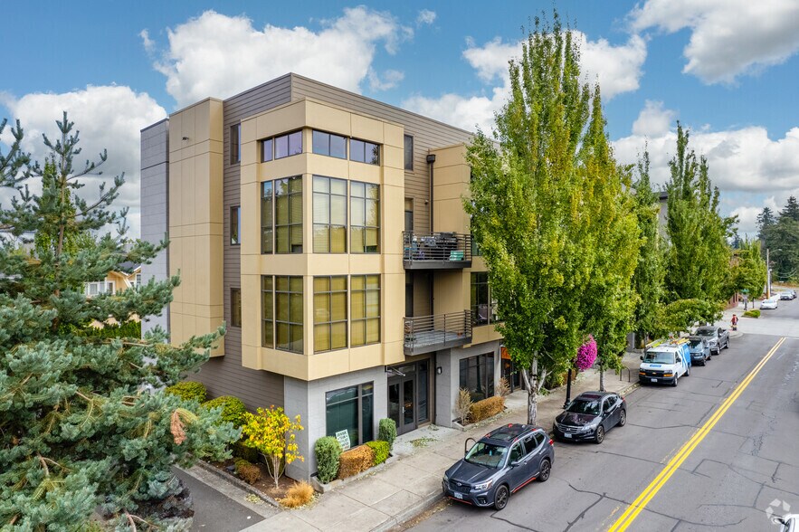 Primary Photo Of 287 NE 3rd St, Gresham Apartments For Sale