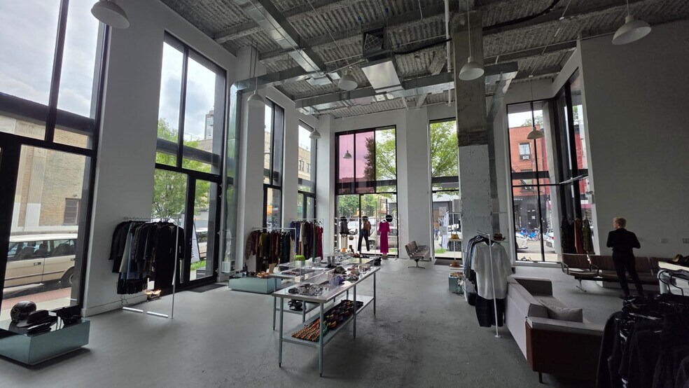 More Photos Of 307-311 Grand St, Brooklyn Office For Lease