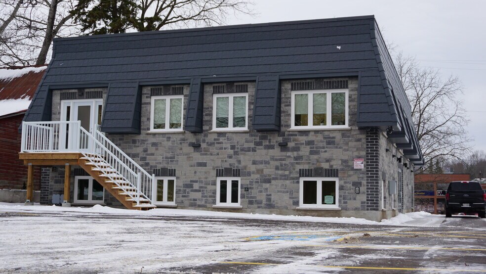 More Photos Of 366 Midland Ave, Midland Office For Lease