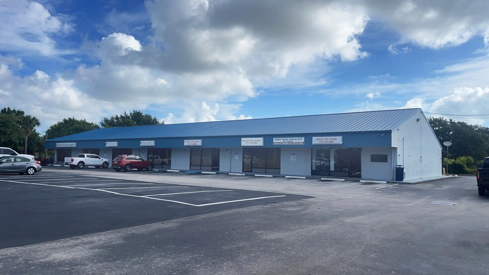 More Photos Of 636 Old Dixie Hwy SW, Vero Beach Unknown For Lease