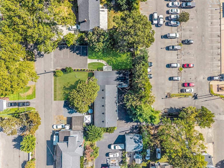 More Photos Of 14-18 Third E Ldl St, Patchogue Flex For Sale