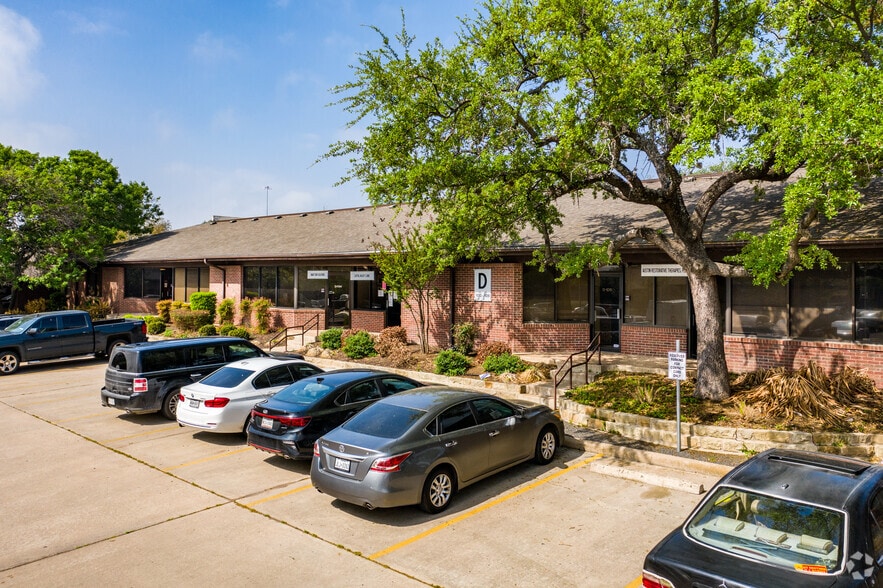 More Photos Of 6448 E Hwy 290, Austin Flex For Lease
