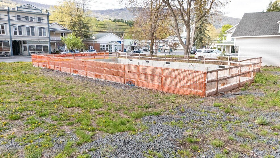 More Photos Of 5364 Sr 23, Windham Flex For Sale