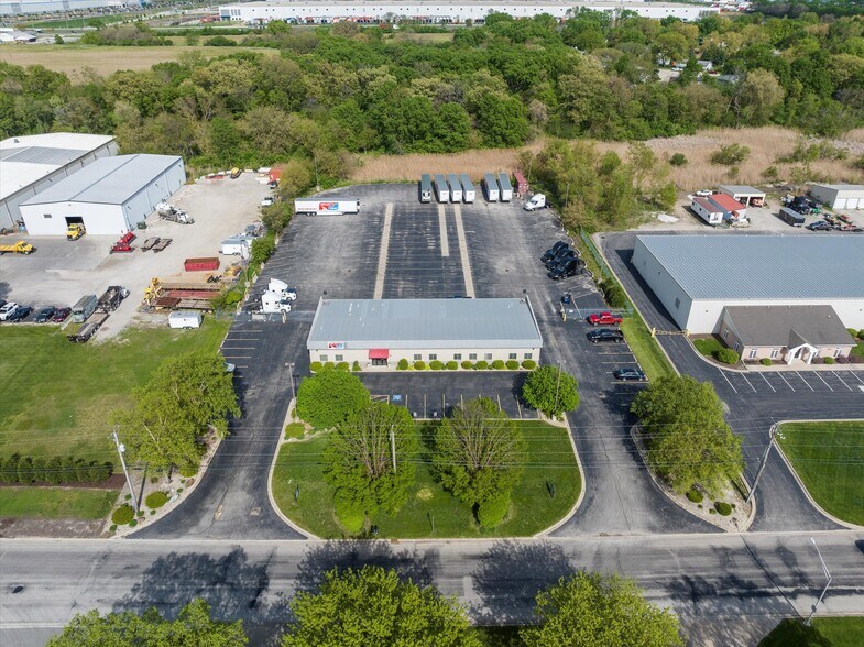 More Photos Of 24051 S Northern Illinois Dr, Channahon Truck Terminal For Sale