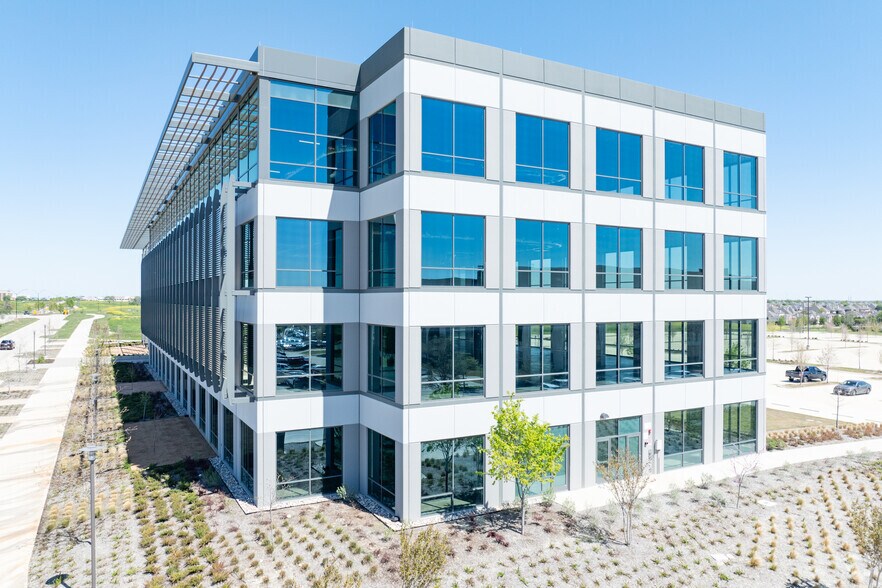 More Photos Of 9900 Hillwood Pky, Fort Worth Coworking Space