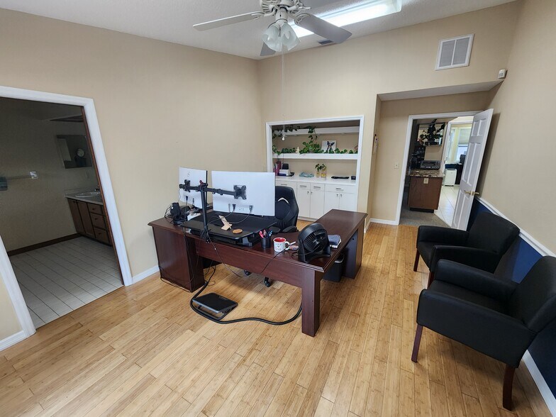 More Photos Of 2105 Drew St, Clearwater Office For Sale