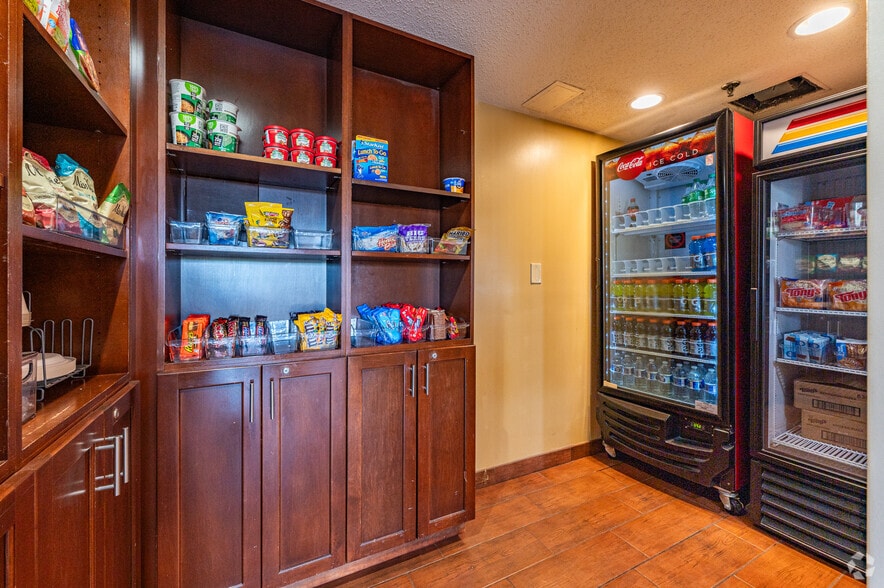 More Photos Of 1922 Skibo Rd, Fayetteville Hotel For Sale