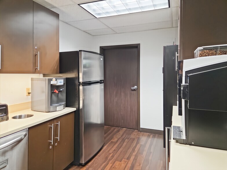 More Photos Of 1224 Mill St, East Berlin Coworking Space