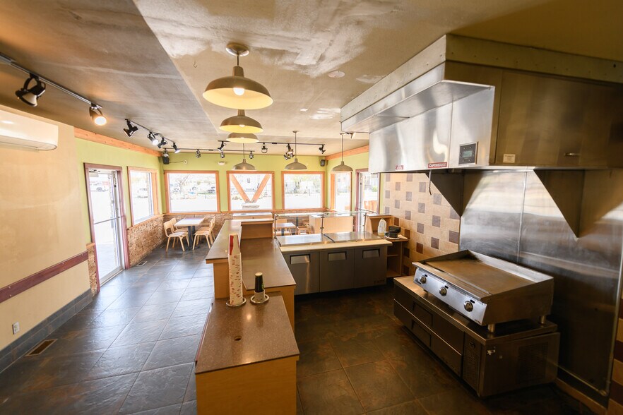 More Photos Of 613 S Atlantic St, Dillon Freestanding For Sale