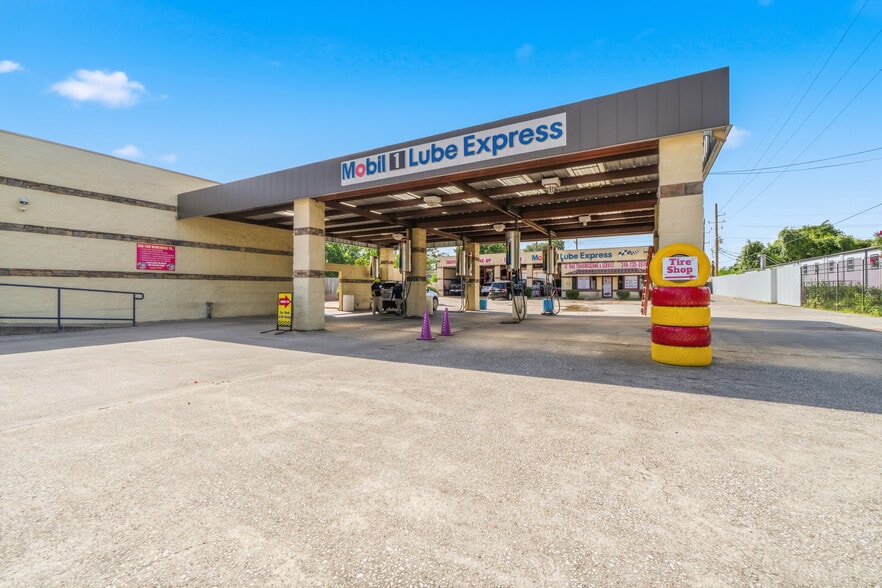 More Photos Of 3211 Fm-1960 Rd, Houston Carwash For Sale