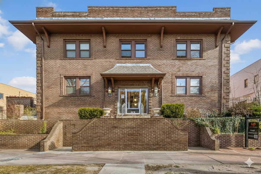 Primary Photo Of 1060 Logan St, Denver Apartments For Sale