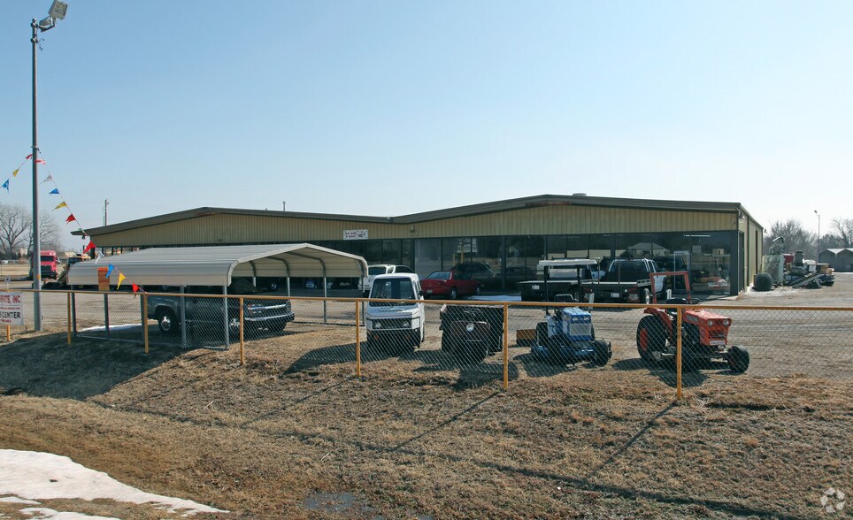 More Photos Of 3601 N Van Buren Byp, Enid Freestanding For Lease