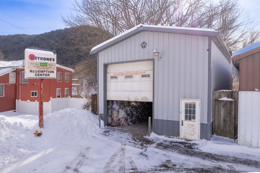 More Photos Of 274 E Front St, Hancock General Retail For Sale