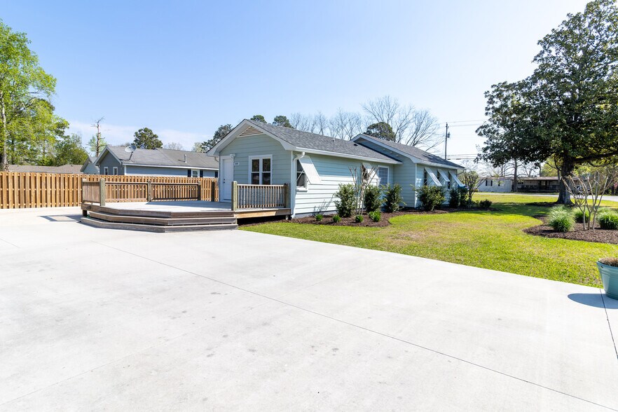 More Photos Of 100 Whitman Ave, Castle Hayne Land For Sale