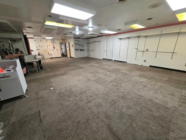 More Photos Of 3544-3548 Springdale Rd, Cincinnati Office For Sale