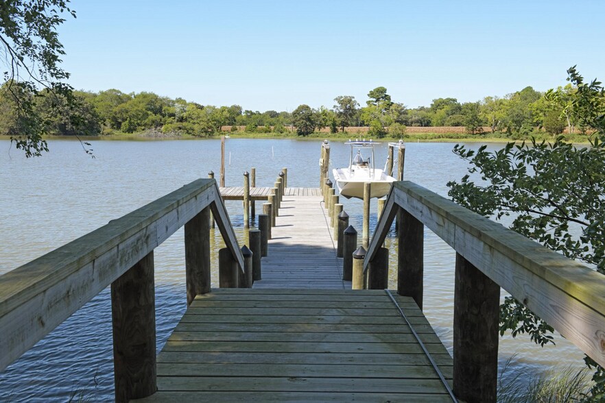 More Photos Of 20031 Oakland Farm Rd, Cape Charles Lodge Meeting Hall For Sale