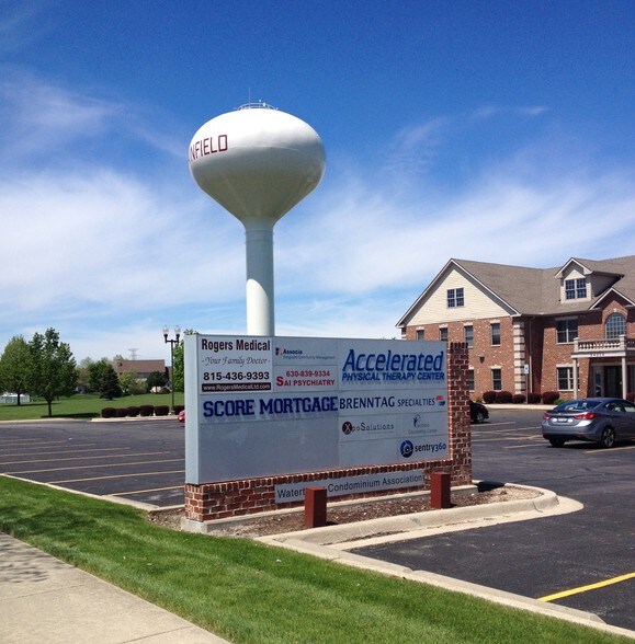 More Photos Of 24012 W Renwick Rd, Plainfield Office For Lease