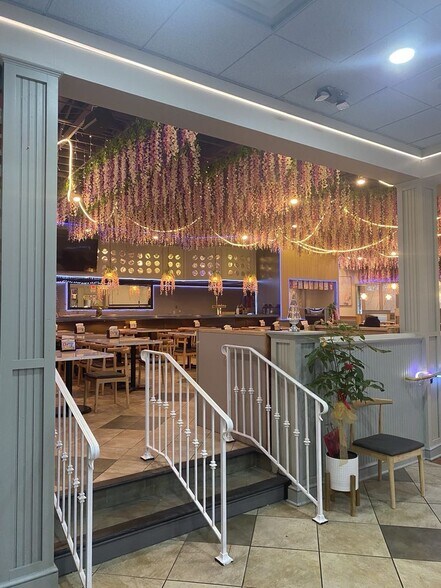 More Photos Of 19961 Century Blvd, Germantown Restaurant For Sale