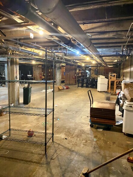 More Photos Of 1023-1025 W Belmont Ave, Chicago Storefront For Sale