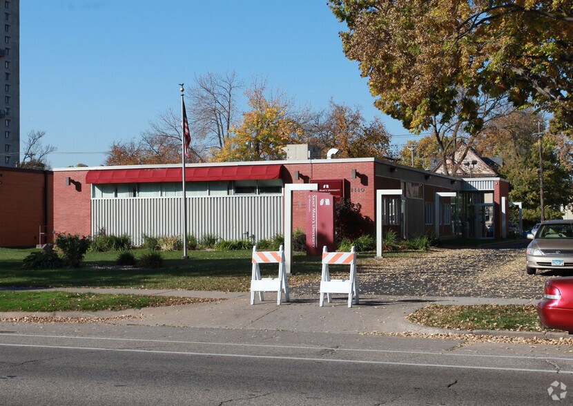 More Photos Of 2436 Park Ave, Minneapolis Office For Sale