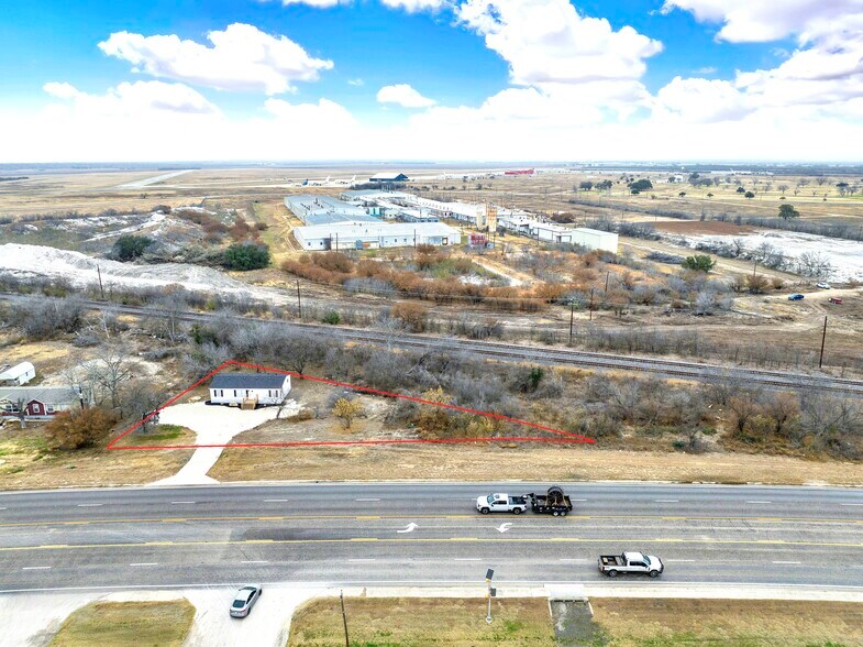Primary Photo Of 2806 US Highway 90 W, Hondo Office For Sale