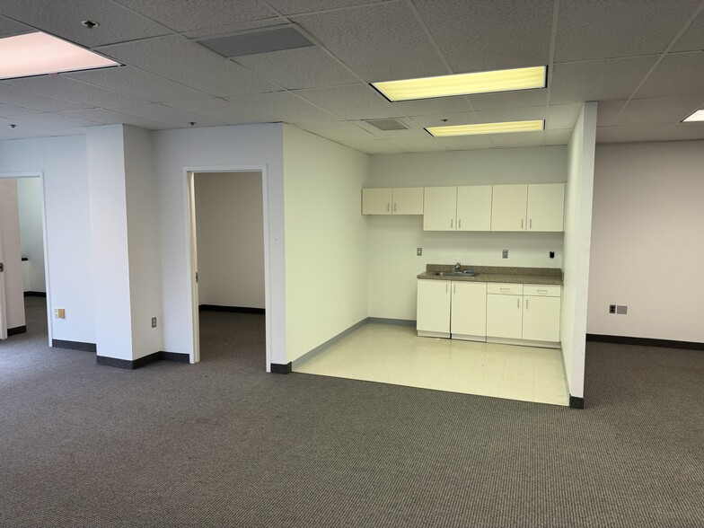 More Photos Of 11490 Commerce Park Dr, Reston Office For Sale