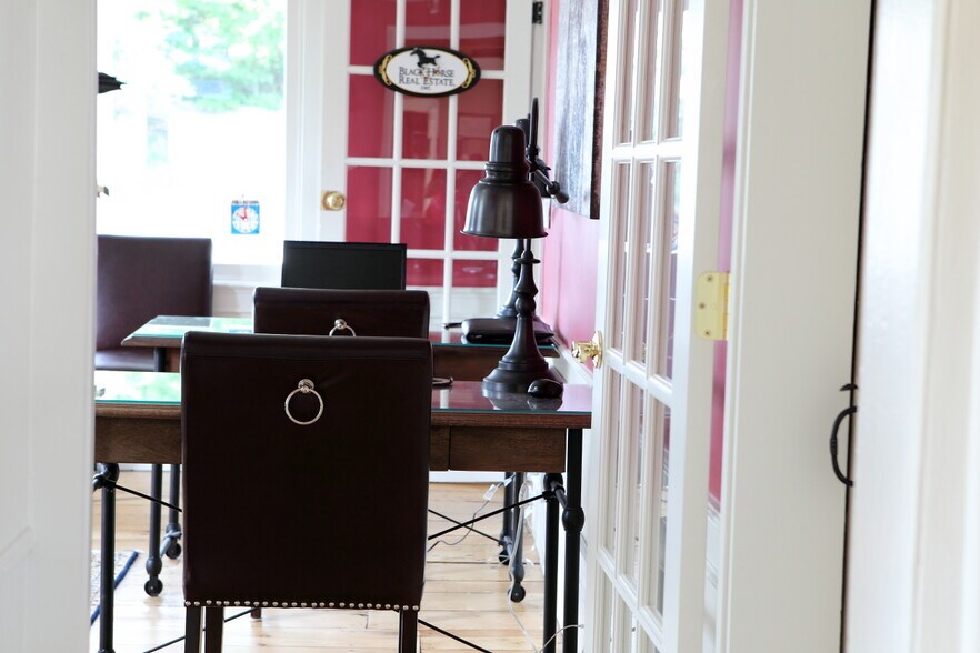 More Photos Of 353 Boston Post Rd, Sudbury Office For Lease
