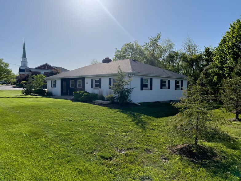 More Photos Of 704 E 9th St, Lockport Medical For Sale