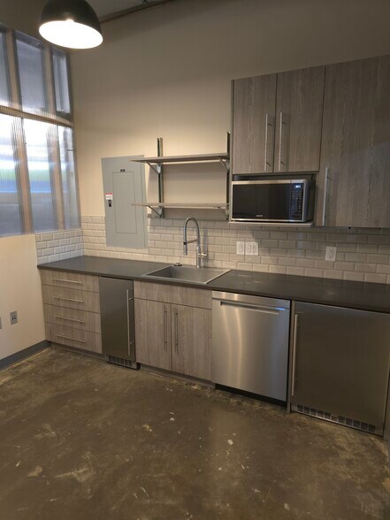 More Photos Of 3457 Ringsby Ct, Denver Loft Creative Space For Lease