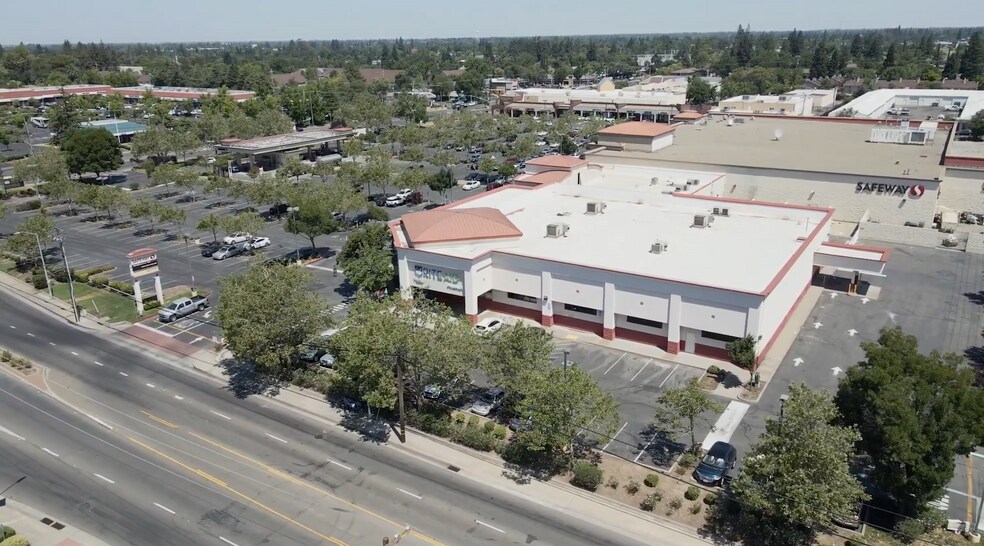 More Photos Of 4010 Manzanita Ave, Carmichael Drugstore For Sale