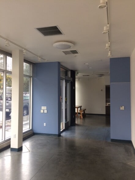 More Photos Of 261 Octavia Blvd, San Francisco Apartments For Lease