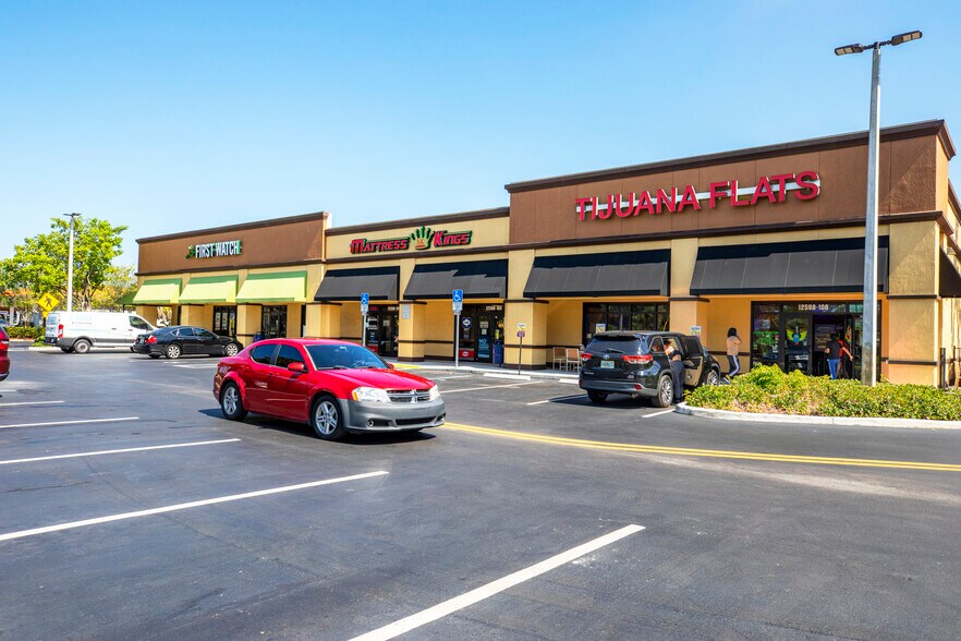 More Photos Of 12520 Pines Blvd, Pembroke Pines Unknown For Lease