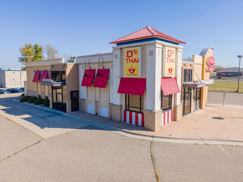 More Photos Of 1201 Susan Dr, Marshall Fast Food For Sale