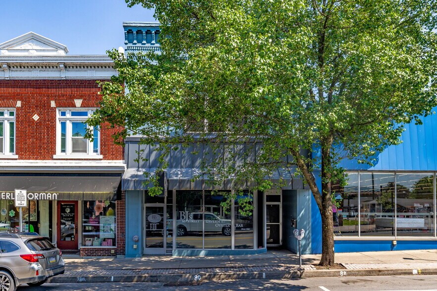 More Photos Of 494 Mill St, Danville Storefront For Lease