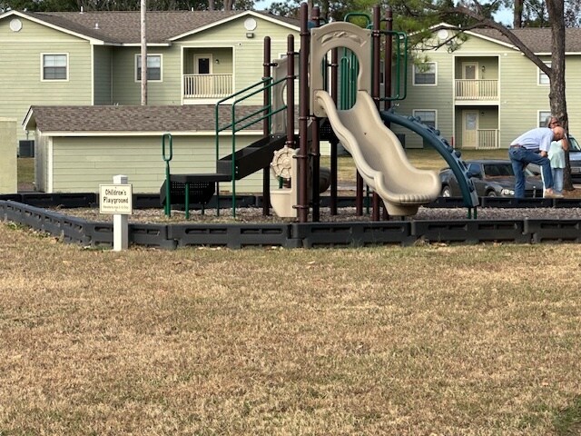 More Photos Of 506 Pecan Dr, Bolivar Apartments For Sale